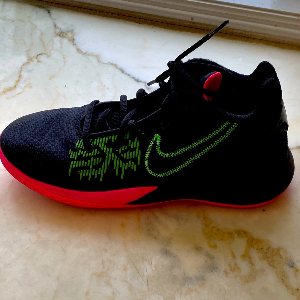 Nike KD’s women’s new basketball 5.5